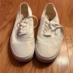 Light Blue & White Cloud Print Vans - New - Size: 8.5 (US Women) / 7.5 (US Men’s